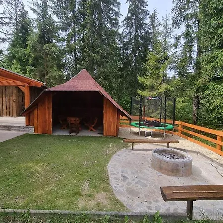 Lieskovec - V Lese Blizko Zubacky Tatranska Strba