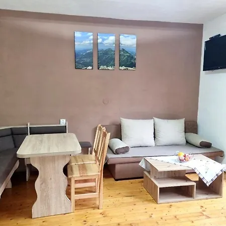 Lieskovec - V Lese Blizko Zubacky * Tatranska Strba