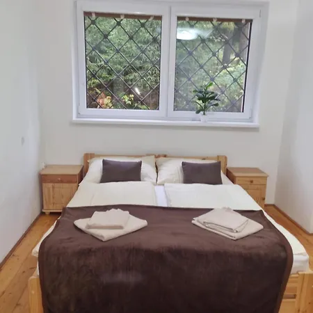 Apartment Lieskovec - V Lese Blizko Zubacky