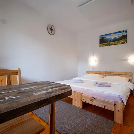 Lieskovec - V Lese Blízko Zubačky Apartmán