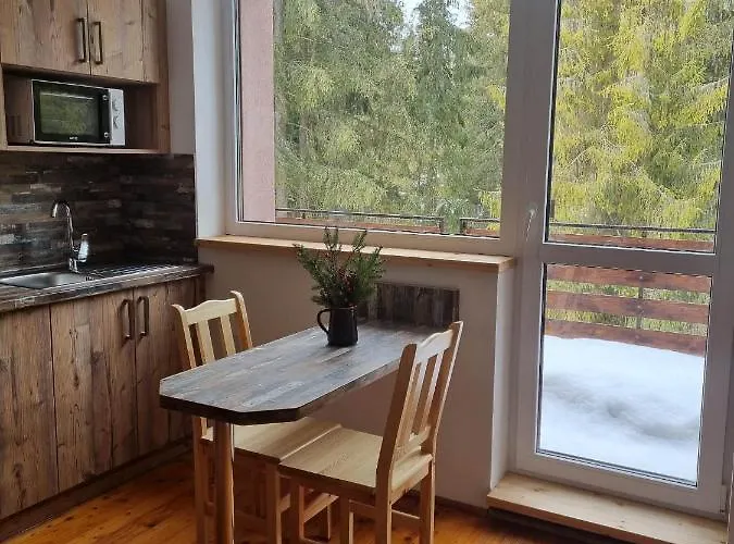 Lieskovec - V Lese Blizko Zubacky アパート タトランスカー・シュトゥルバ