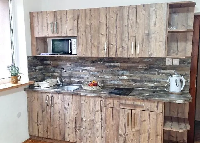 アパート Lieskovec - V Lese Blizko Zubacky タトランスカー・シュトゥルバ