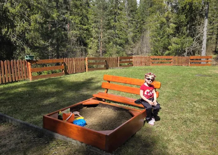 Lieskovec - V Lese Blizko Zubacky アパート タトランスカー・シュトゥルバ